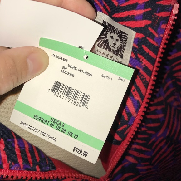 Dress - Picture 3 of 3